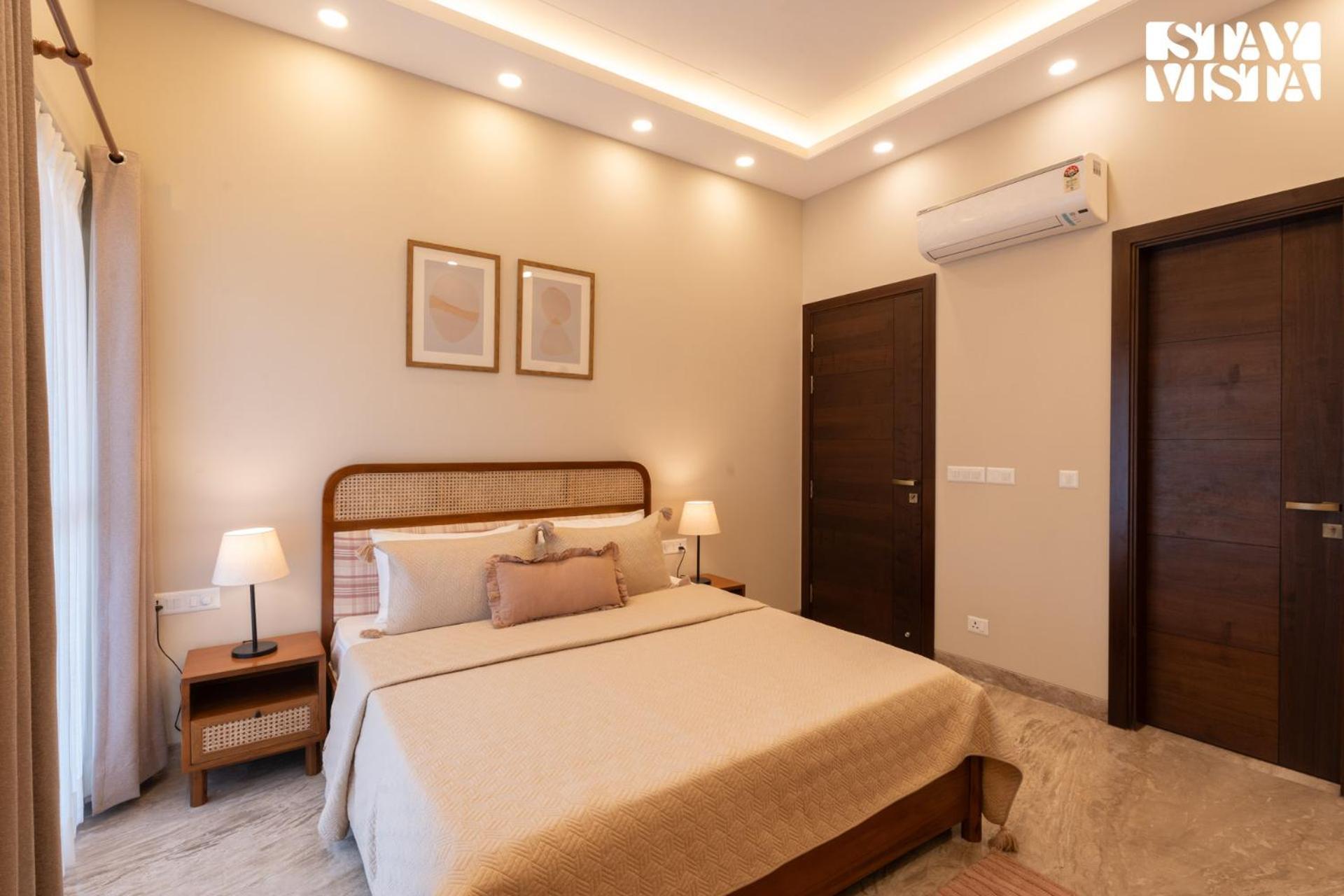 Vista Residences At Gk 1 - Air Purifier Apartment New Delhi